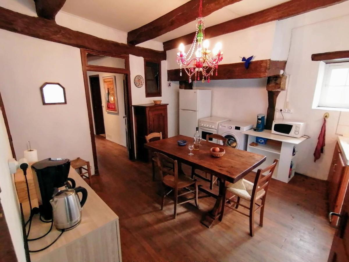 11 Rue Basse Najac Villa Luaran gambar